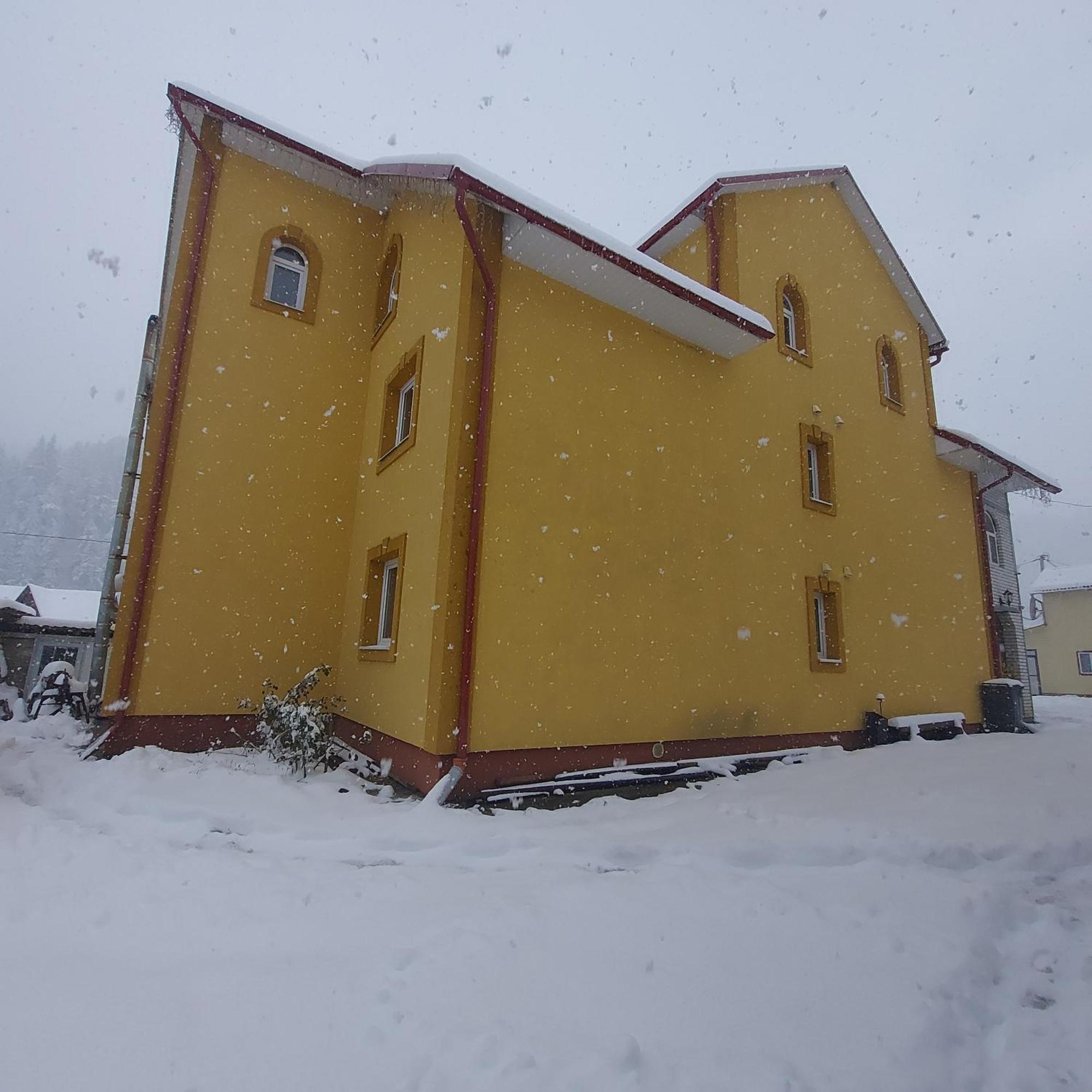 Hotel "Як Вдома" Буковель Esterno foto