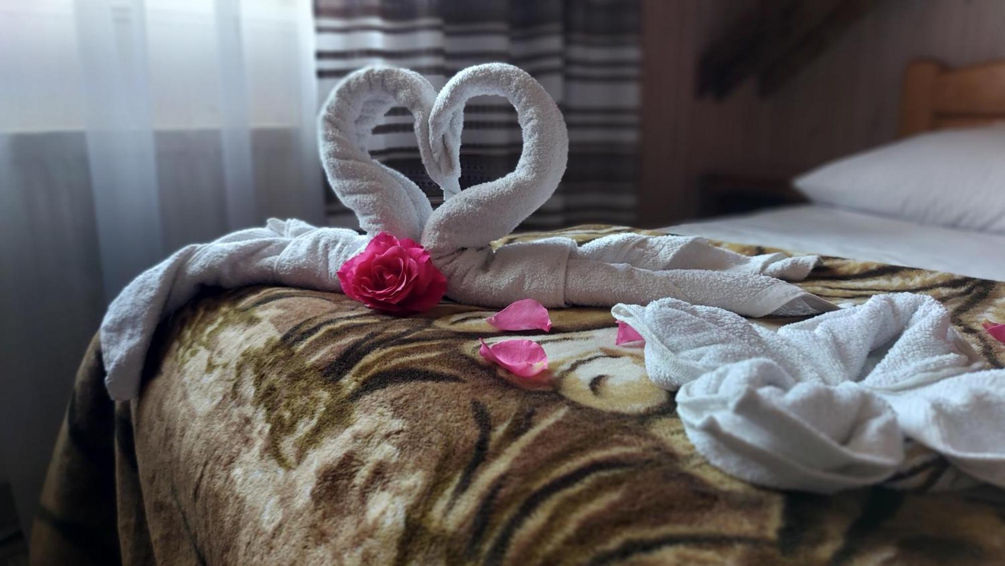 Hotel "Як Вдома" Буковель Esterno foto
