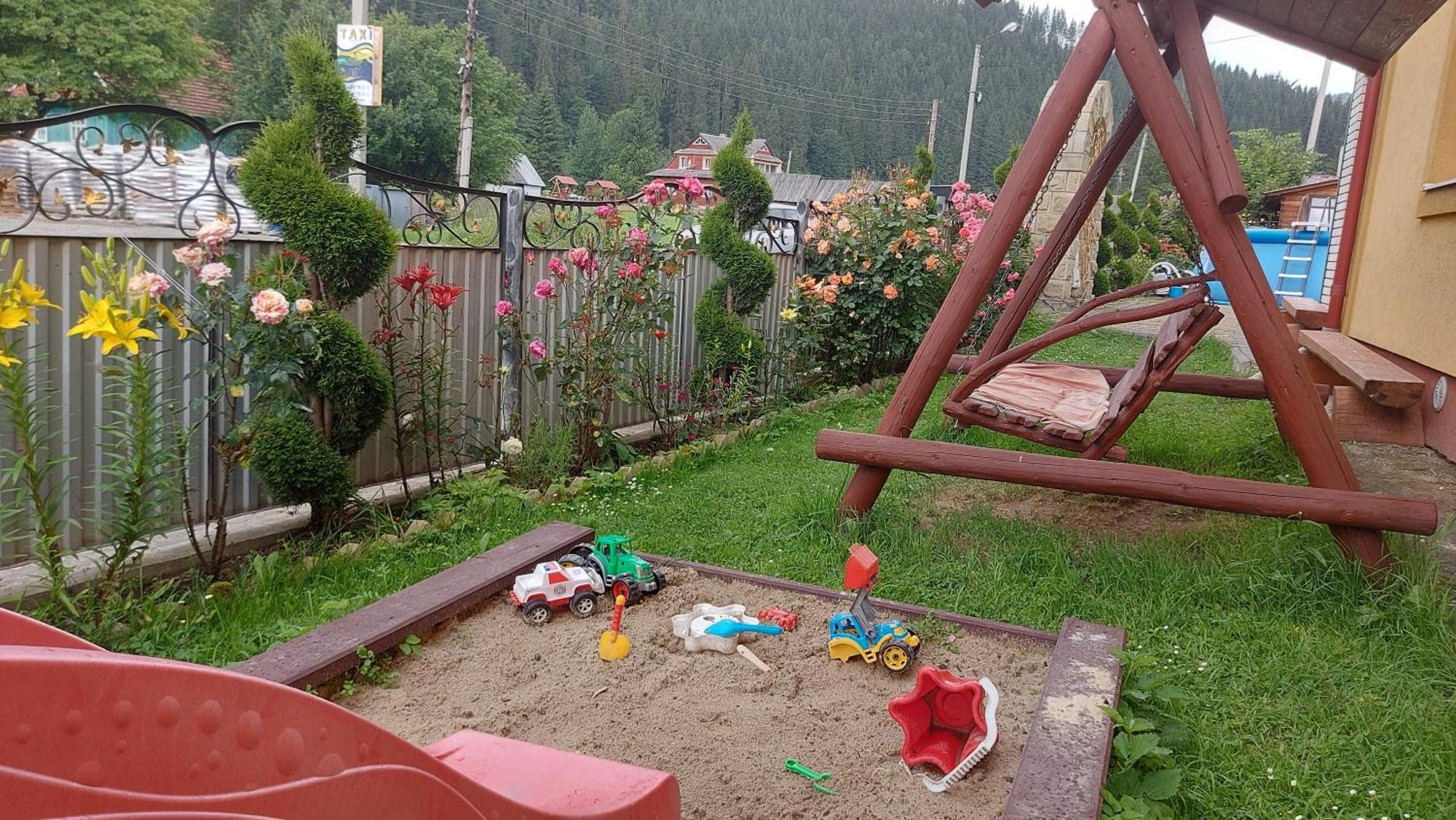 Hotel "Як Вдома" Буковель Esterno foto